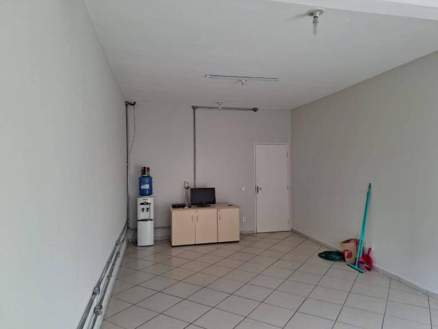 Sala para Locação em Itatiba - 4